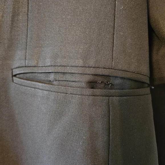Theory Wool Women's Classic Black Blazer Size 10. - Picture 7 of 8